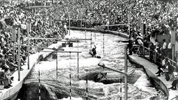 Der Wildwasserkanal in Augsburg. Hier werden bei den Olympischen Spielen 1972 vier Entscheidungen ausgetragen. © picture-alliance/ dpa