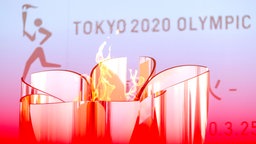 Die olympische Flamme bei einer Ausstellung in Tokio © imago images/ZUMA Wire 
