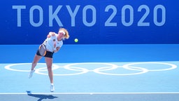Die deutsche Tennisspielerin Anna-Lena Friedsam in Aktion. © dpa-Bildfunk Foto: Michael Kappeler/dpa