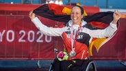 Annika Zeyen aus Deutschland jubelt bei der Siegerehrung © IMAGO / Beautiful Sports Foto: Oliver Kremer